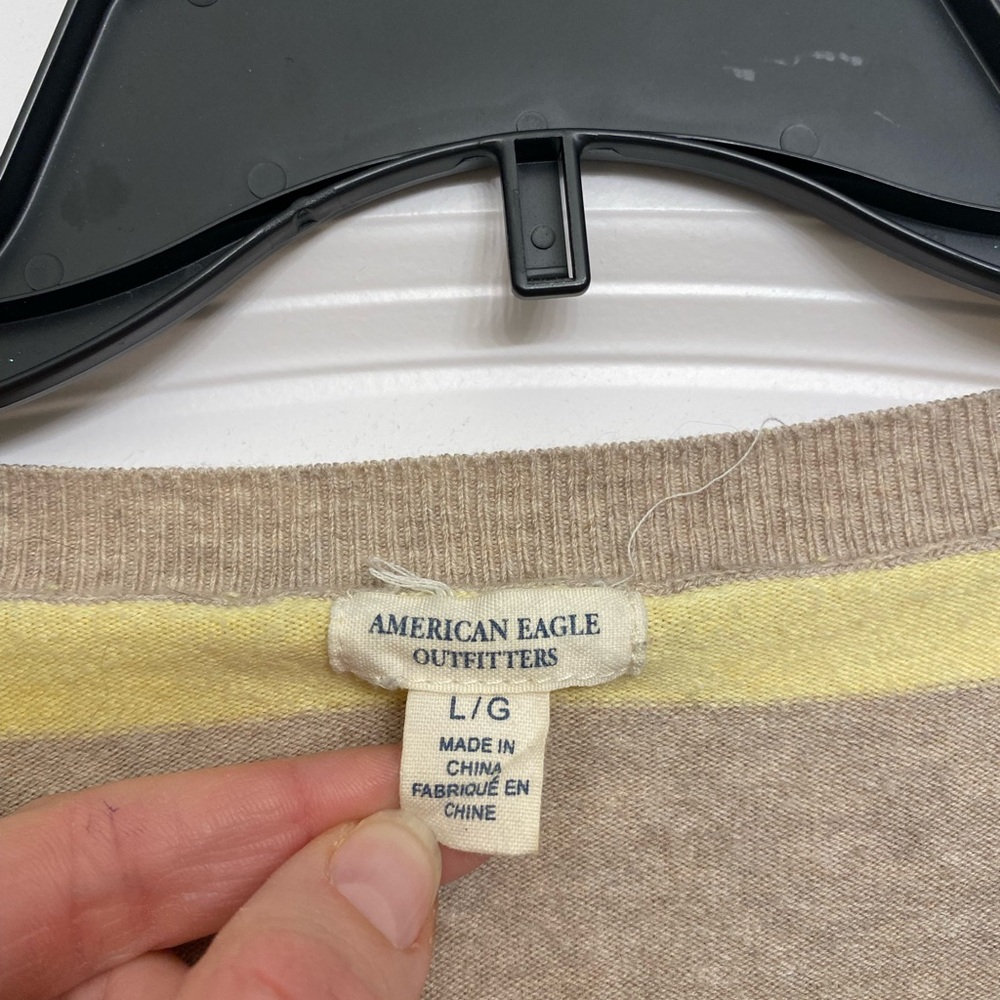 American Eagle Outfitters Women's Sweater in Tan and Yellow